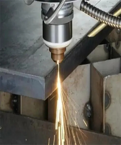 金属加工选择激光切割机的优点有哪些